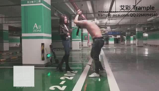 【VIVI】大片！yapoo车库吊打重度刑虐