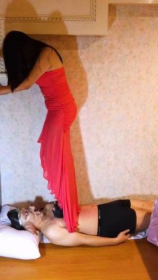 珊珊公主木履鞋多双高跟长靴践踏猪八戒