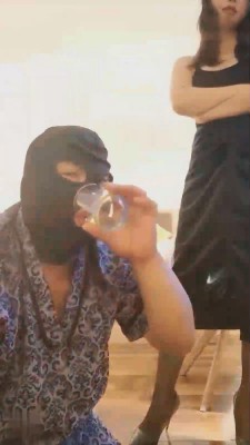 【琴魔】高跟黑丝御姐暴虐贱狗 bf17446