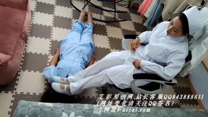 【00后蕬小乃】下班了先用原味肉丝脚挑逗女M YC-220105-7