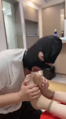 【万一】打的手疼啊 bf21837