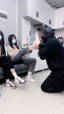 【精神小妹】3位素人学生主气味圣水羞辱 bf19848