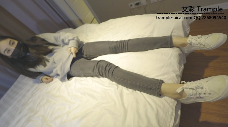 一米长腿歆凝帆布裸足pov