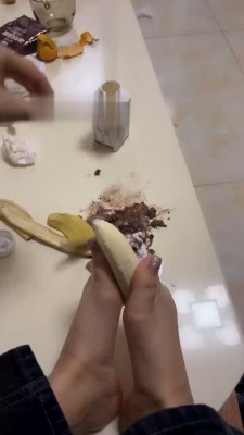 【田甜圈】踩踏碾压食物喂狗 bf21651