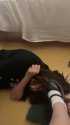 【礼礼大人】萝莉主白袜皮鞋踩 bf18665