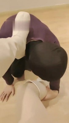 【嫦曦】长靴白袜肉丝踩+求圣水 bf22105_HD绳艺资源