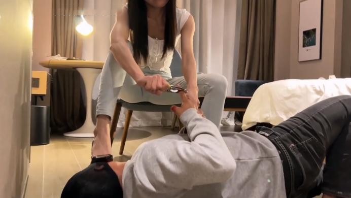 【苏曼】（全新）女警刑具夹手指审问小偷 YC-221126-3