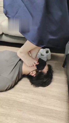 【欣欣】小白鞋原味白袜气味羞辱 bf18423