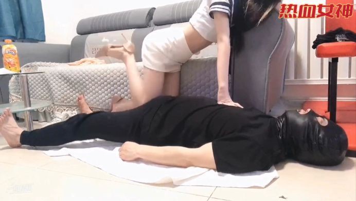 【初柒S】绝美学生S jk高跟美腿各种踢顶 踹碎踹烂m下面 超暴力踢裆碎蛋 YC-220507-3