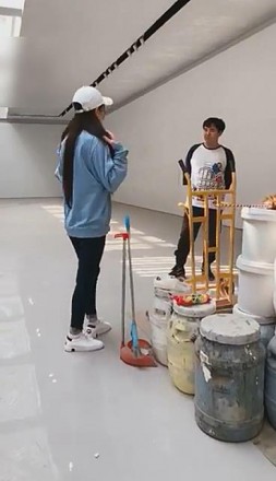 【VIVI】调教装修工人