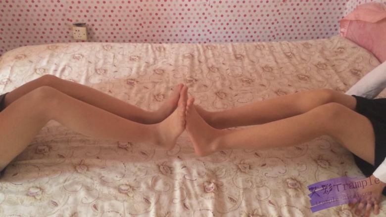 【双人特刊】情人节双人月光小兔-在闺房慵懒的一天。