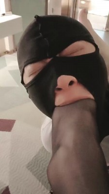 【KK】运动后原味白袜脚羞辱 bf19530