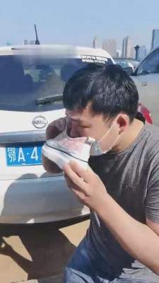 【巴莉女王】假期户外溜贱狗 bf12005