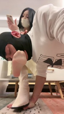 【奈奈生】白靴子女主暴力虐打【续集】 bf22852