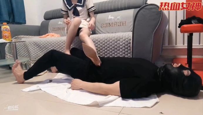 【初柒S】绝美学生S jk高跟美腿各种踢顶 踹碎踹烂m下面 超暴力踢裆碎蛋 YC-220507-3