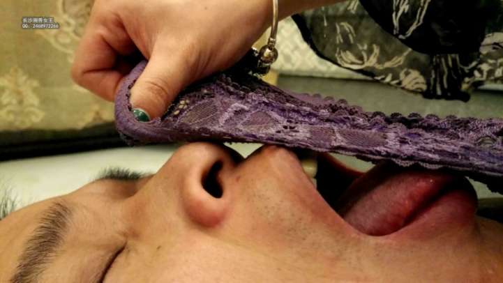 湘香女王–凌辱前男友之父