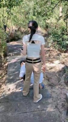 【暴力美学】少女野外暴力拉练 bf20004