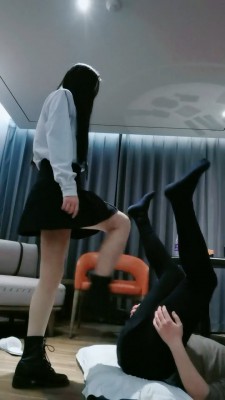 【猫神大人】御姐短靴长靴裸足暴力踢打 bf22882