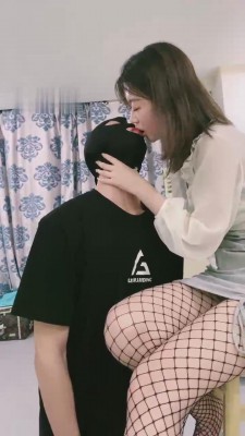 【领主老大】女M做S群调狗奴 bf15224