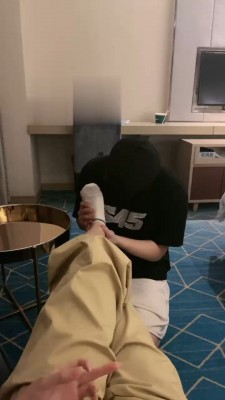 【湖北奈奈生】恋足狗的日常伺候 JS22091201