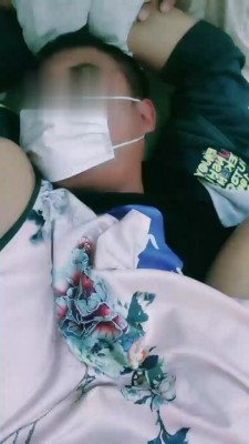 【褒姒女王】楼道里抓住bt虐成狗 bf18559