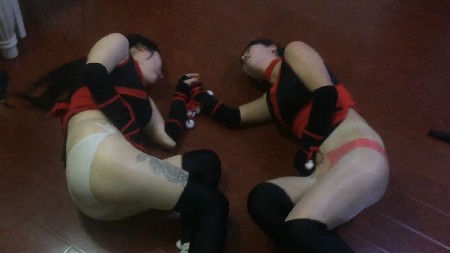 美女忍者被害 两个女忍者反复被偷袭刺杀