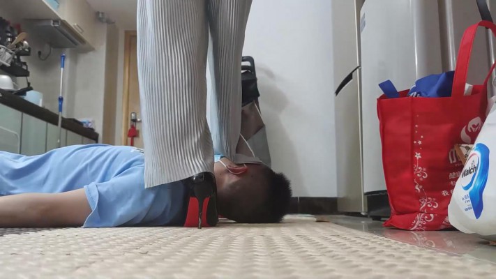 女神多视角踩贱狗多角度 YC-220119-7_HD绳艺资源