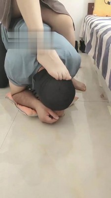 【九月】运动鞋踩踏/白袜塞嘴 bf18651