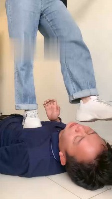 【悠悠】碰到猥琐中介被我调【完整版】 bf17516