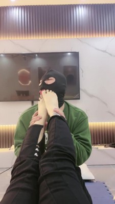 【初见S】小白鞋踩踏口水牛奶重口味恋足羞辱贱狗 bf19889