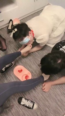 【安静大大】亲母女调两公狗【三视角超完整版】JS22102502