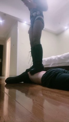 【诗恩大人】长靴全体重踩踏+舔脏鞋【双视角版】 bf22545