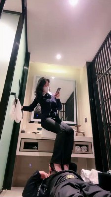 【禾末】白领出差虐废老板 bf22957