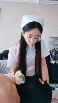 【猫神大人】护士姐姐呕吐物喂食脚垫 bf19558