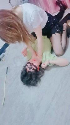 【梦幻大大】女员工汇报工作被老板虐成狗 bf23106