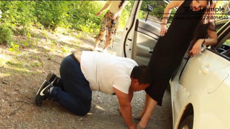 明妃女王野外TJ