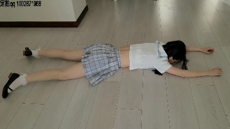 一往情深 潜入被俘的女孩