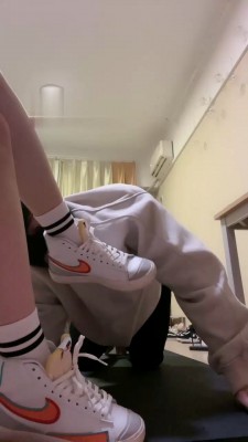 【小妮】运动女神重度虐打狗 bf21648