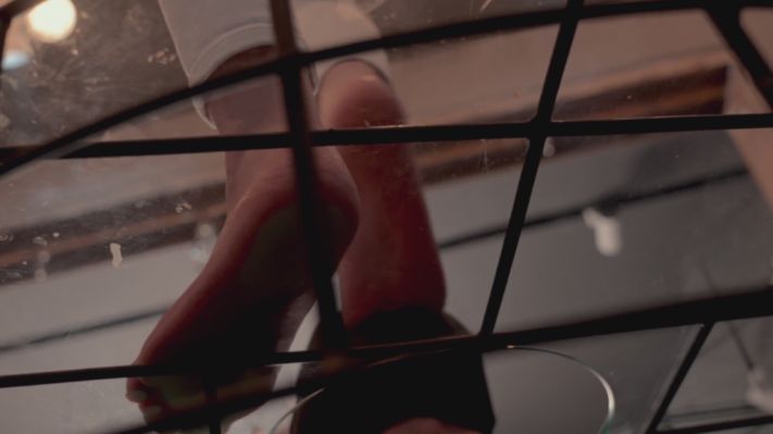 主题刑房恋足耳光 YC-220123-2