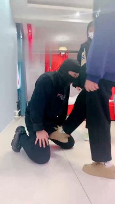 【精神小妹】5素人学生S踢打专场 bf22041