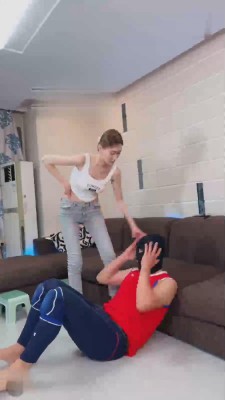 【艾琳】运动女神暴力踢踹 bf17650