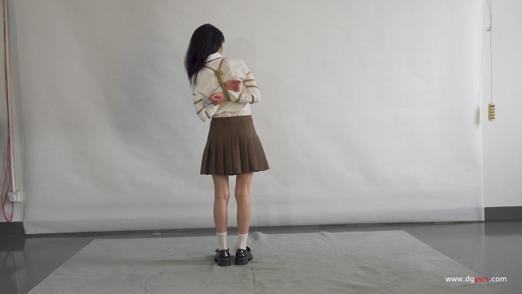 【艺束人生】2023_21期视频 欣玥JK服五花kb海老虎尝试