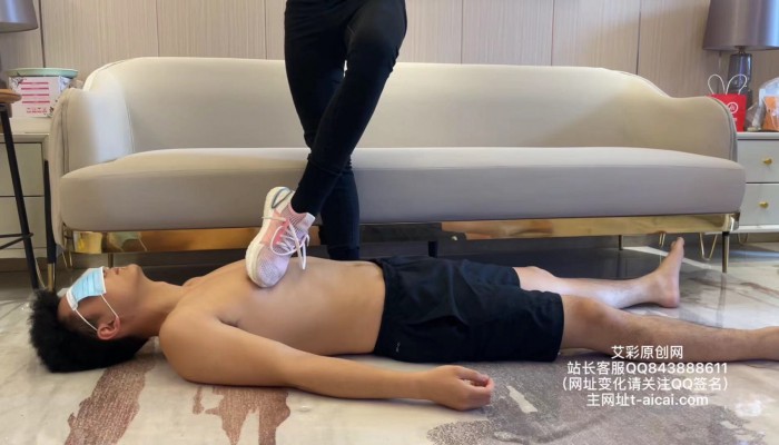 【喵聘】闷了一周的黑袜和一年未刷的阿迪 YC-211019_HD绳艺资源