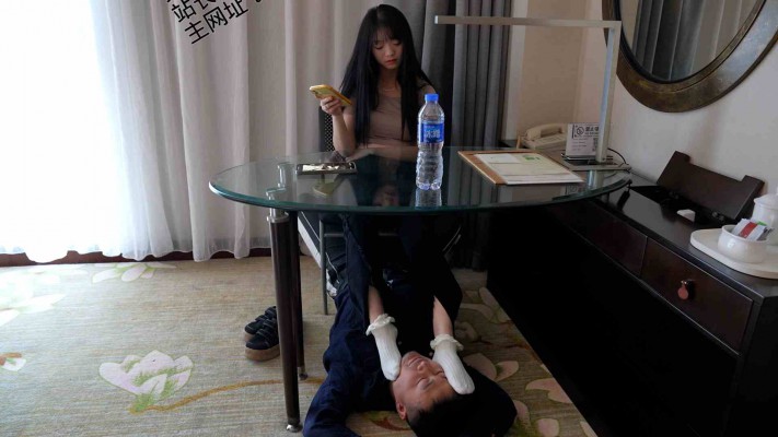 【第5风格】00后鲨鱼酱小主的首秀，踩脸tj深喉一起安排 YC-221231-5