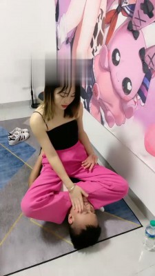 【ccyouer】耳光教训偷懒家奴 bf17407