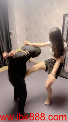 【冷凝大大】五花大绑强制踢裆 踩踏 深喉 bf23382