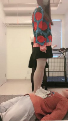 【安静/陌初】带闺蜜踩踏耳光舔鞋狗【双视角版】