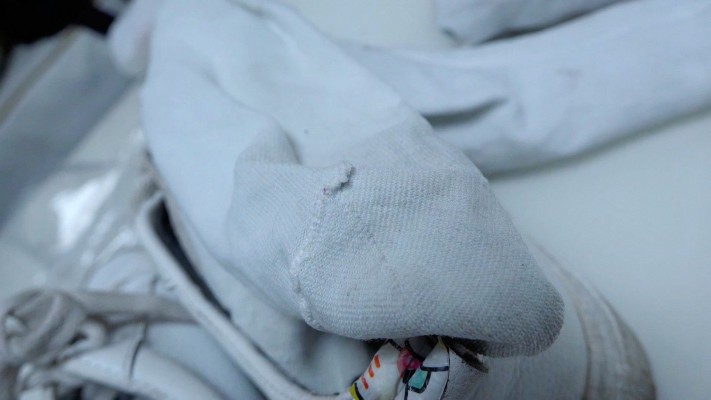 【校园女流氓】安诺白袜脚下羞辱贱奴POV