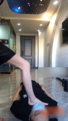 【初柒S】绝美学生S女杀手 坐脸 窒息 腿绞杀 绳绞杀 耳光 踩头辱骂M YC-220526_HD绳艺资源