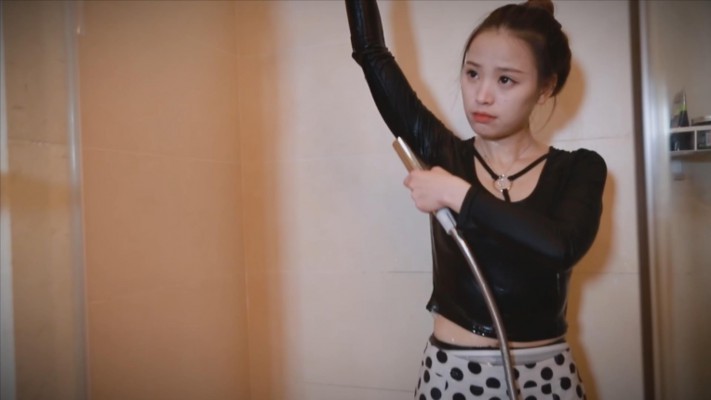 『奴隶岛』—得知男友恋足癖 k754361564-220427